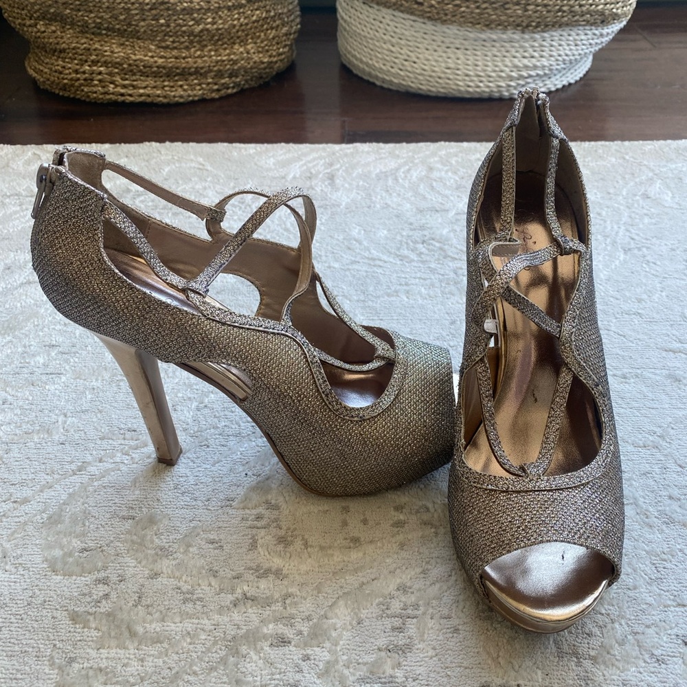 Qupid Shimmering Gold Strappy Heels Size 10